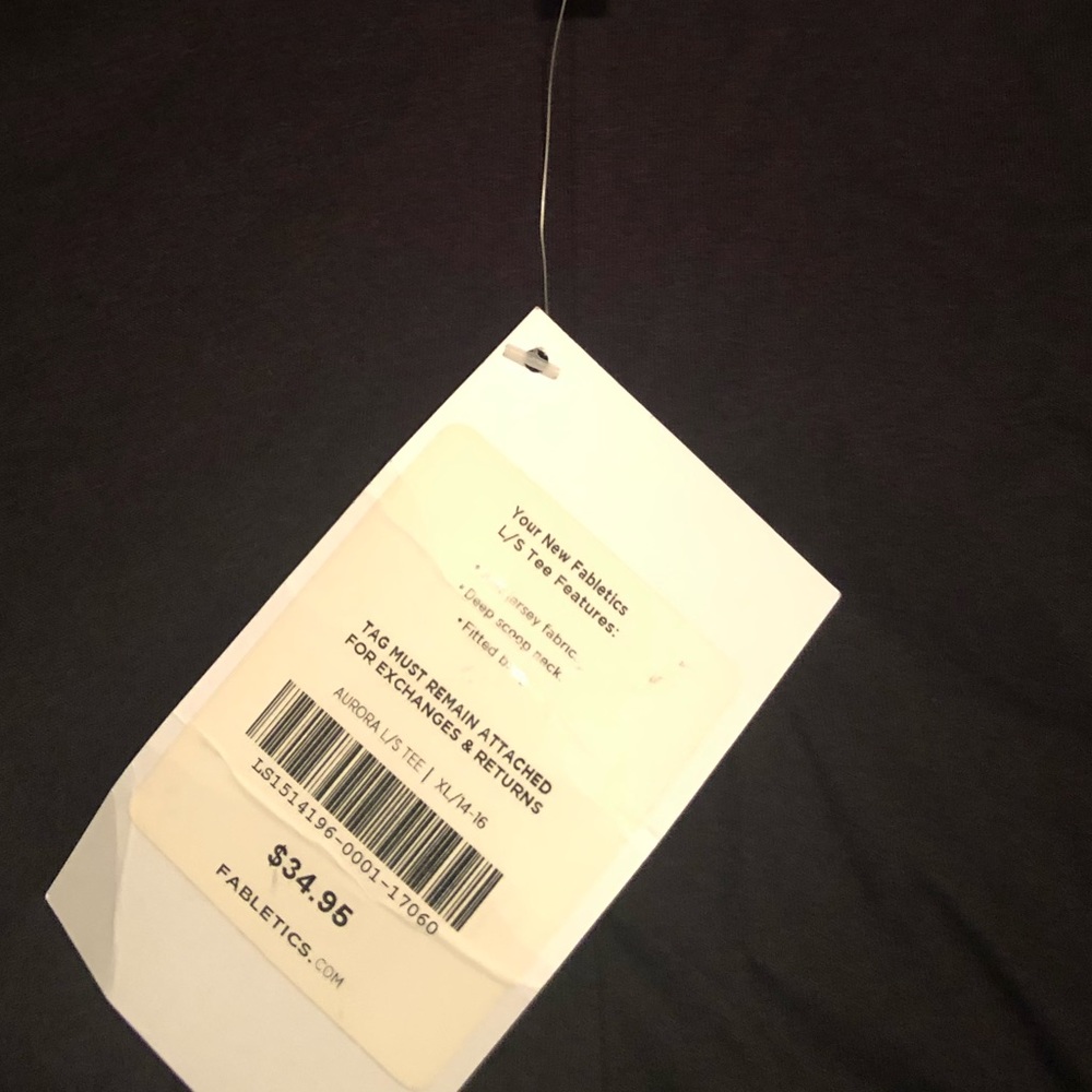 Fabletics shirt - Picture 2 of 4